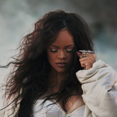Rihanna profile image