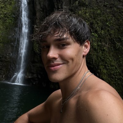 Noah Beck profile image