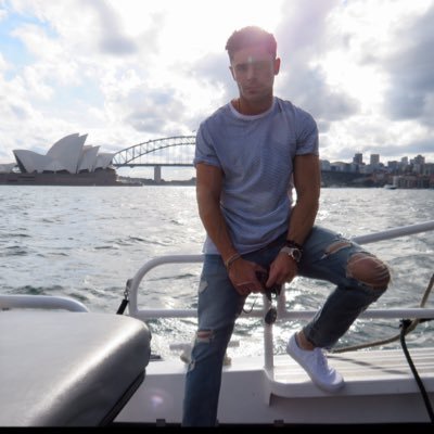Zac Efron profile image