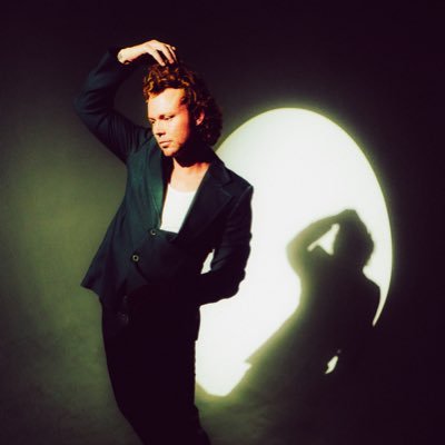 Ashton Irwin profile image