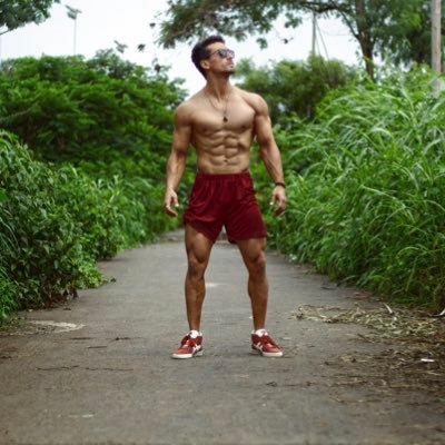 Tiger Shroff profile image