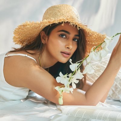 Pooja Hegde profile image