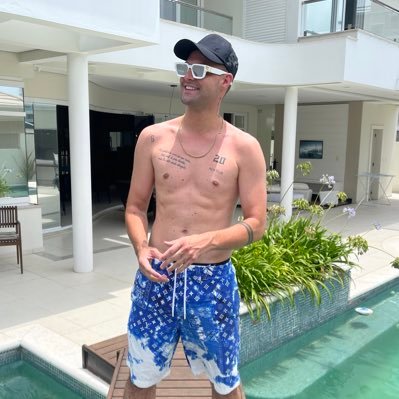 Rezende #ADR32M 🚀 profile image