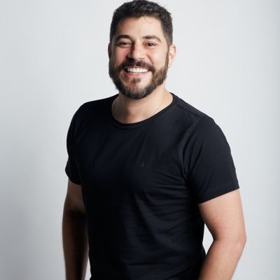 Evaristo Costa profile image