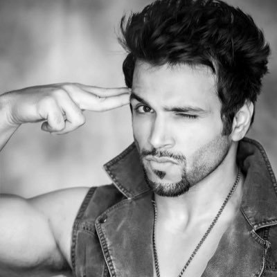 Rithvik Dhanjani profile image