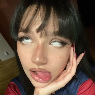 Liza Anokhina profile image