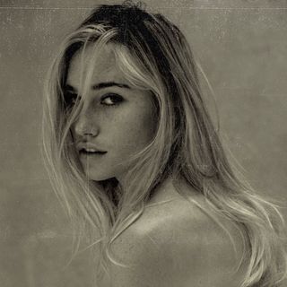 MIKI DAVIS profile image