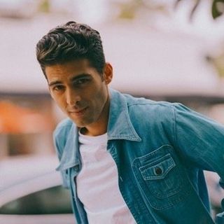 Jason Canela profile image