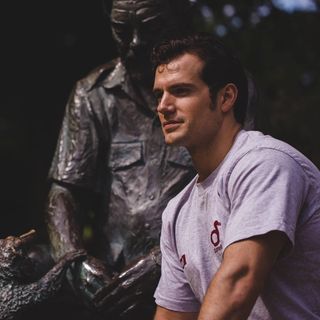 Henry Cavill profile image