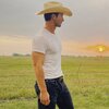 Glen Powell's Twitter/X photo